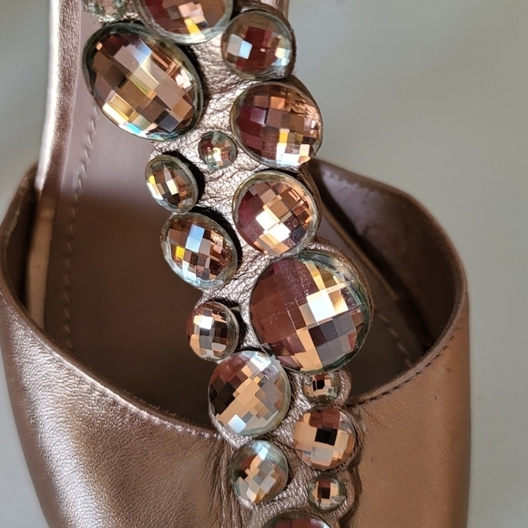 VINCE Camuto rose gold metallic heels US7 - Picture 7 of 10